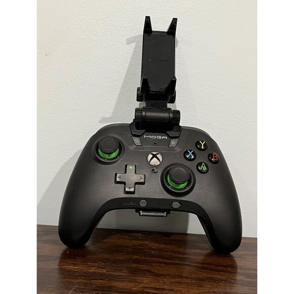 PowerA MOGA XP5-X Plus Wireless Controller w/ Mobile Gaming Clip - Picture 1 of 6